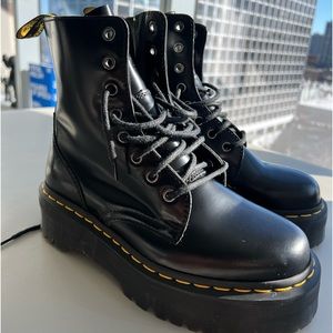 SOLD Doc Martens, Jadon boots